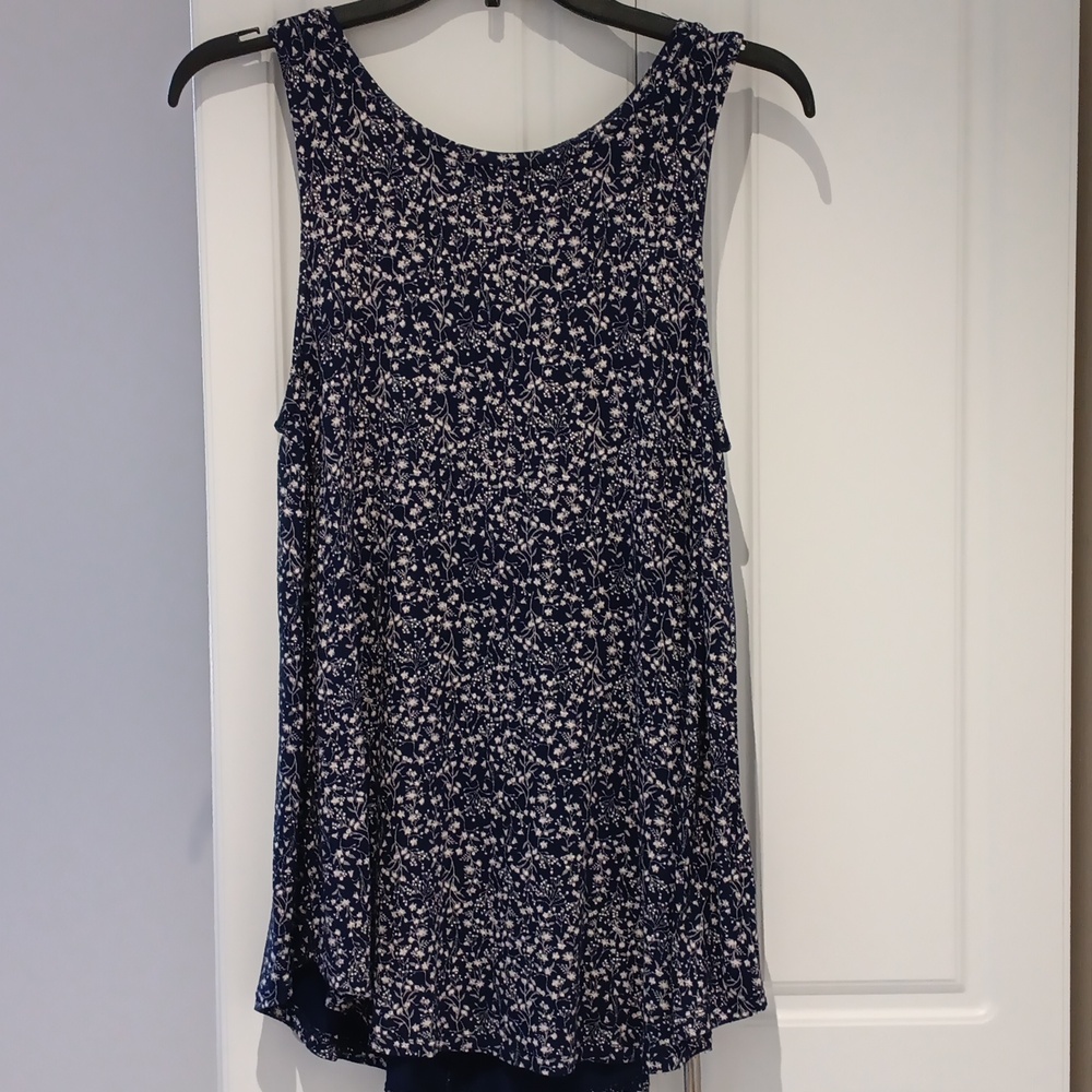 Navy & White Stretchy Floral Tunic Top